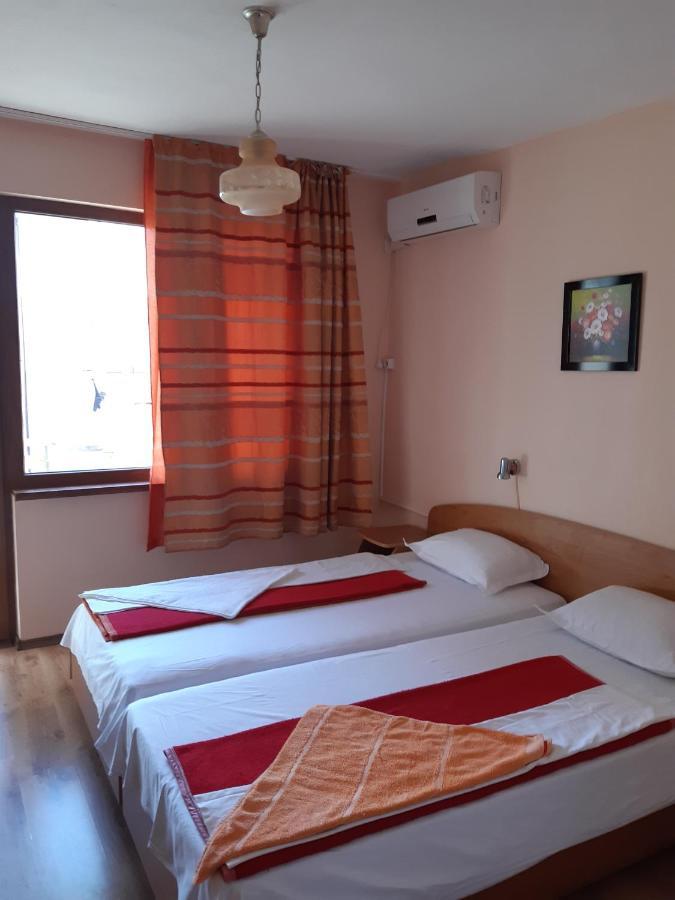 Nelly Guest House Sozopol Bagian luar foto