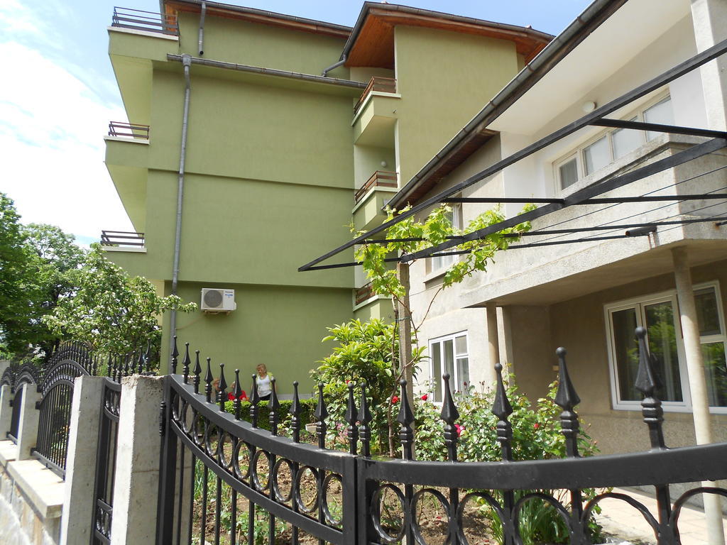 Nelly Guest House Sozopol Bagian luar foto